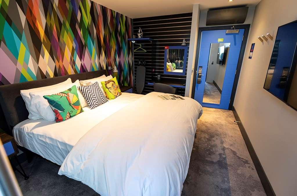 Village Hotel Southampton إيستلي الغرفة الصورة